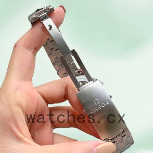 Omega Seamaster 210.30.44.51.03.001 44mm Men Japanese Quartz - Image 4