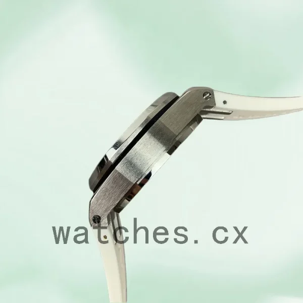 Audemars Piguet Royal Oak Offshore 26231ST.ZZ.D010CA.01-1 37mm Men's Quartz/Automatic Rubber Band - Image 3