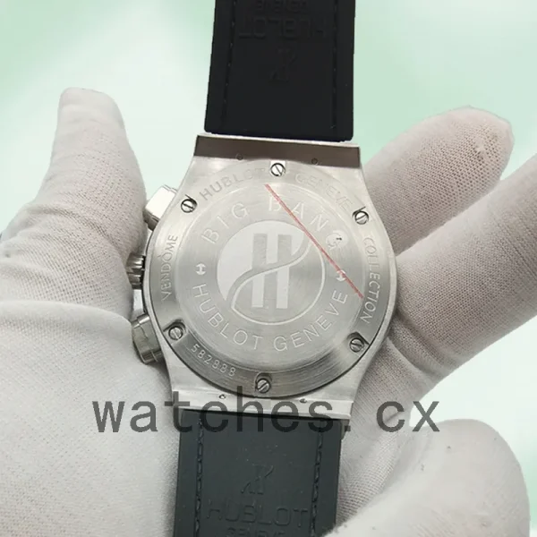 Hublot Classic Fusion Men's 44mm 521.NX.7170.LR Quartz/Automatic - Image 3