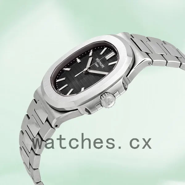 Patek Philippe Nautilus Men's 40mm 5711/1A Bracelet - Image 3