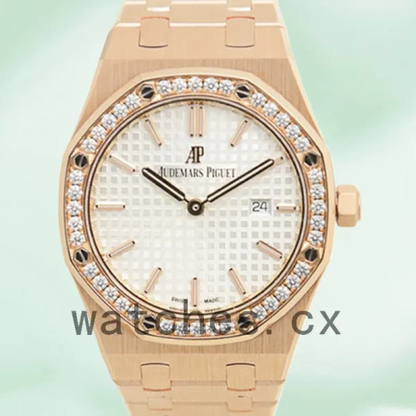 Audemars Piguet Royal Oak 67651OR.ZZ.1261OR.01 42mm Men's Quartz