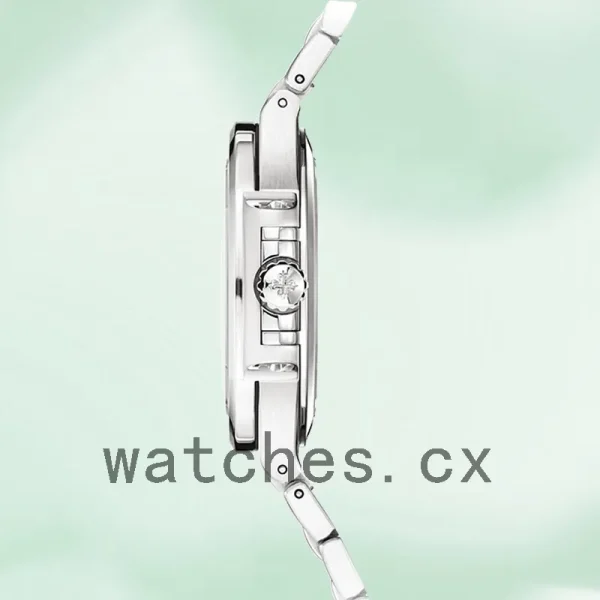 Patek Philippe Nautilus Ladies 7118/1200A-010 32mm White Dial - Image 3