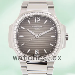 Patek Philippe Nautilus 7118/1200A-011 32mm Ladies Bracelet Quartz