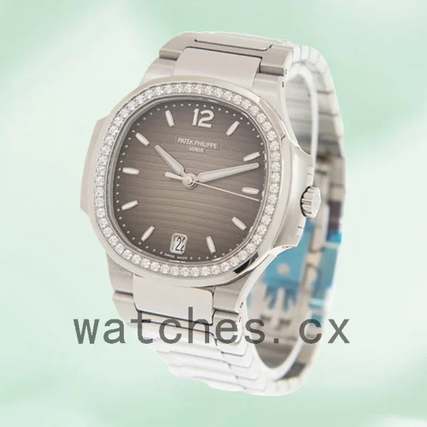 Patek Philippe Nautilus 7118/1200A-011 32mm Ladies Bracelet Quartz - Image 3