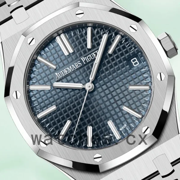 Audemars Piguet Royal Oak Men's 15510ST.OO.1320ST.01 41mm Bracelet - Image 3