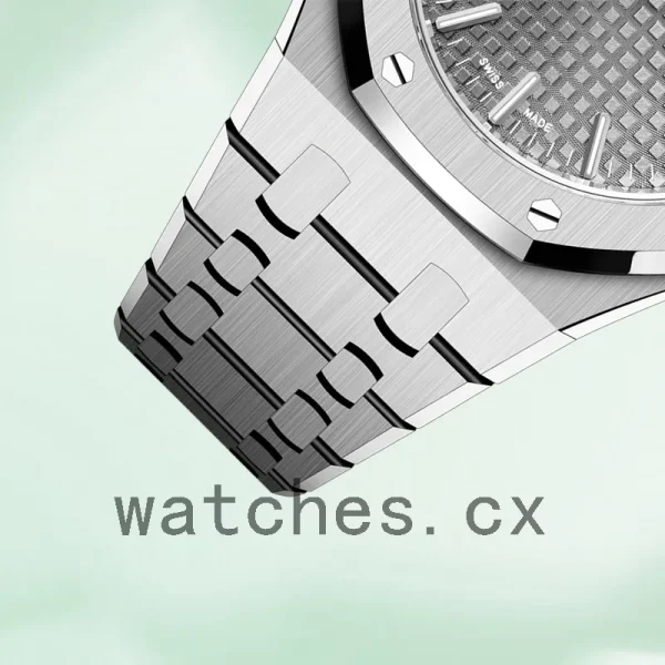 Audemars Piguet Royal Oak Men's 15550ST.OO.1356ST.03 37mm Silver-tone - Image 4