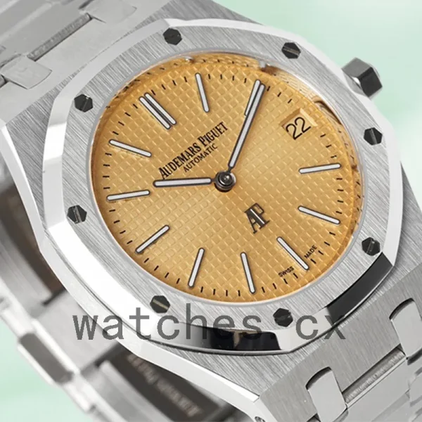 Audemars Piguet Royal Oak 39mm 15202BC.OO.1240BC.01 Men's Bracelet - Image 3