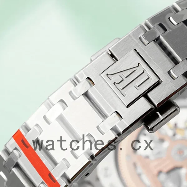 Audemars Piguet Royal Oak 39mm 15202IP.OO.1240IP.01 Men's Bracelet Automatic - Image 3