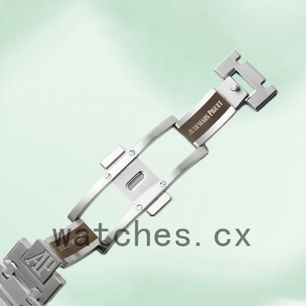 Audemars Piguet Royal Oak 39mm 15202IP.OO.1240IP.01 Men's Bracelet Automatic - Image 4