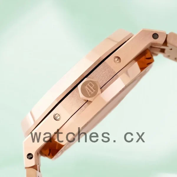 Audemars Piguet Royal Oak Men's 41mm 26574OR.OO.1220OR.03 Bracelet - Image 3