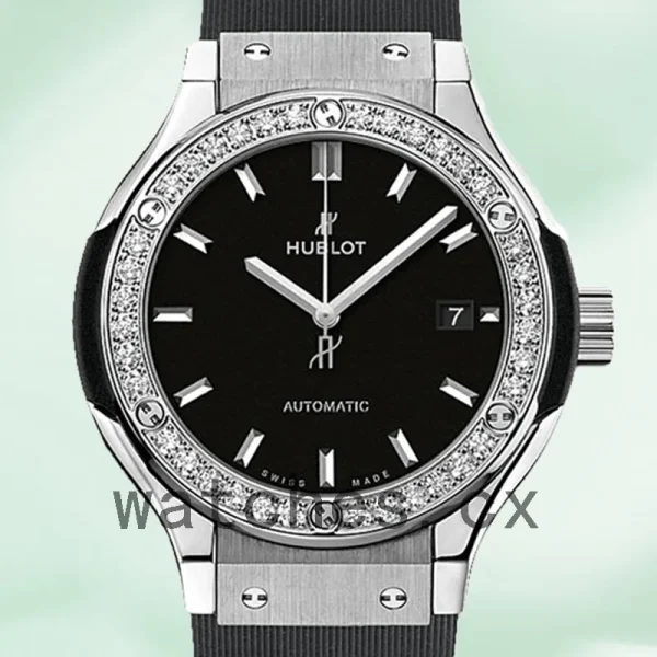 Hublot Classic Fusion 33mm Ladies 582.NX.1170.RX.1204 Black Dial Rubber Band