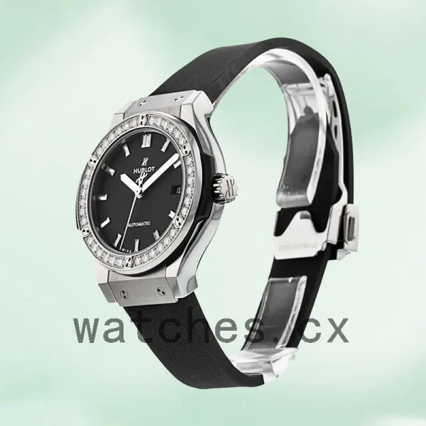 Hublot Classic Fusion 33mm Ladies 582.NX.1170.RX.1204 Black Dial Rubber Band - Image 3