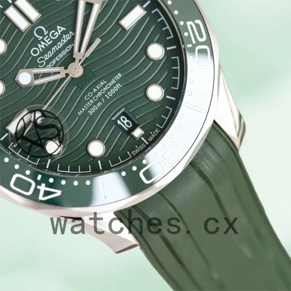 Omega Seamaster 210.32.42.20.10.001 42mm Men Green Dial - Image 3