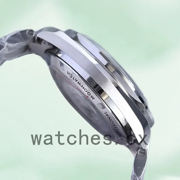 Omega Speedmaster Men 311.33.40.30.02.001 40mm White Dial - Image 3