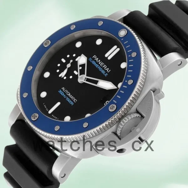 Panerai Submersible PAM01209 47mm Men's Rubber Band Automatic - Image 3