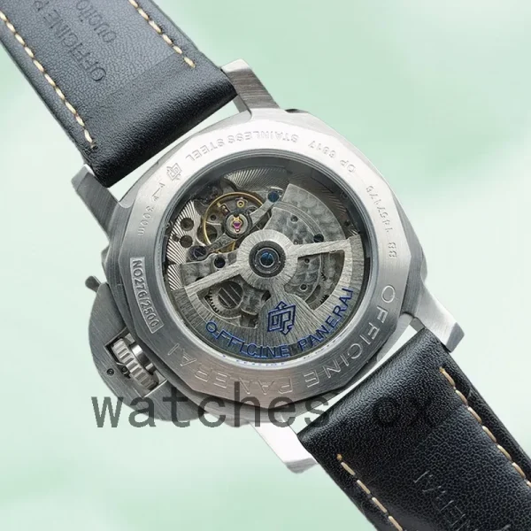 Panerai Luminor GMT Men's PAM00531-001 44mm Leather Strap - Image 3