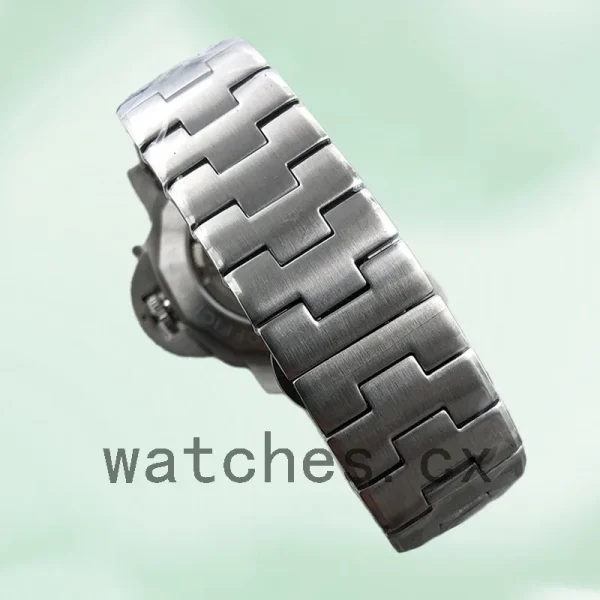 Panerai Luminor GMT 44mm PAM00537-001 Men's Silver-tone - Image 4