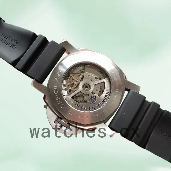 Panerai Luminor Submersible GMT PAM00719-001 47mm Men's Rubber Band Silver-tone - Image 4