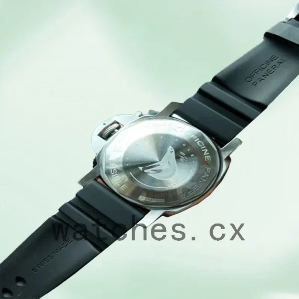 Panerai Luminor Submersible GMT 47mm Men's PAM00719 Automatic - Image 4