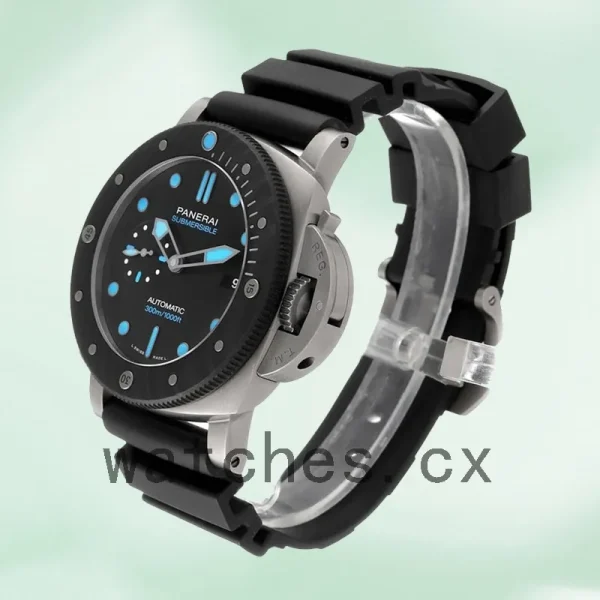 Panerai Luminor Submersible PAM00799 Men's 47mm Black Dial - Image 3