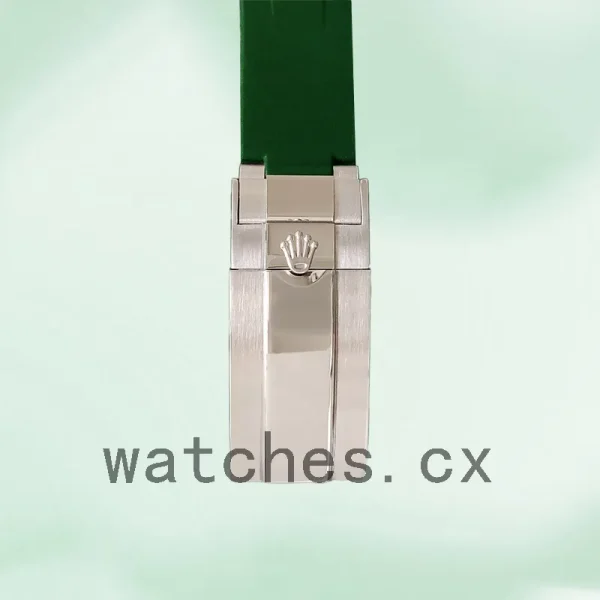 Rolex Submariner 40mm Men's 116610 Automatic - Image 4