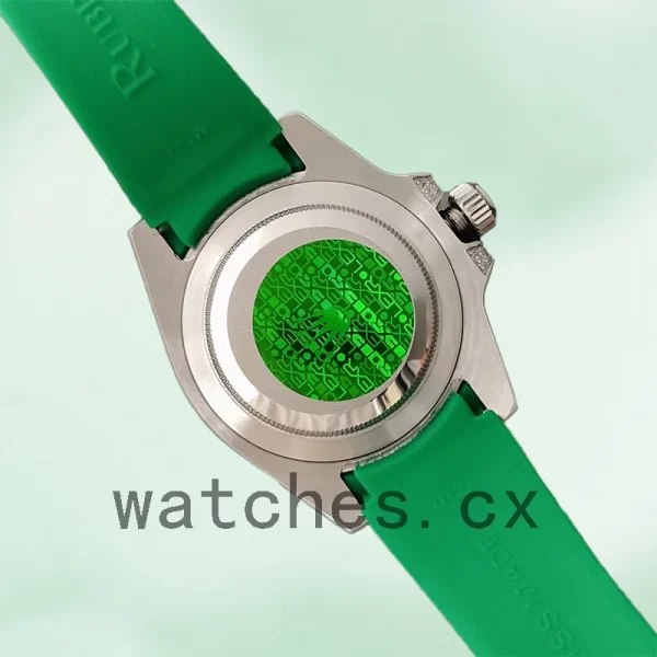 Rolex Submariner 116610 40mm Men's Green Dial - Image 4