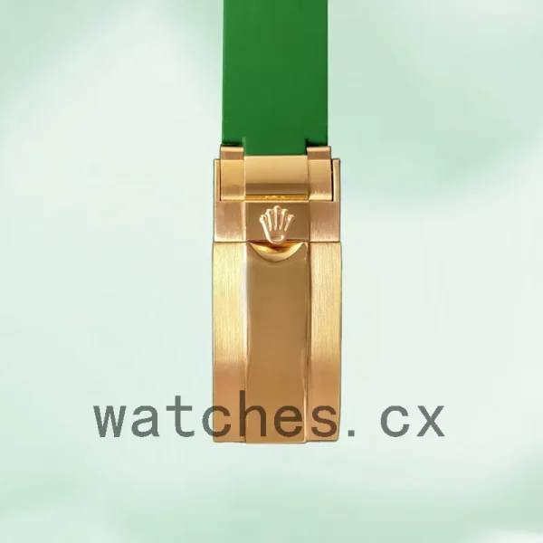 Rolex Submariner Men's 16613 40mm Automatic Gold-tone - Image 4
