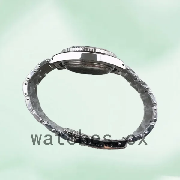 Rolex GMT-Master 40mm Men's 6542 Automatic White Dial - Image 4