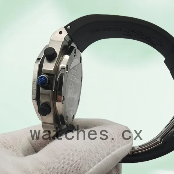Audemars Piguet Royal Oak Offshore Men's RoyalOakOffshore021 43mm Quartz/Automatic - Image 3